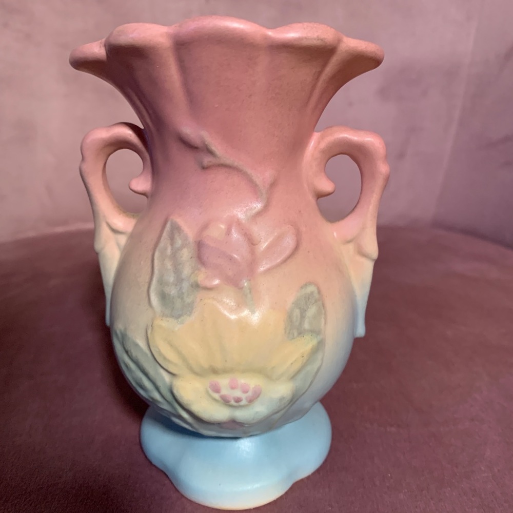 Vintage Hull Art floral vase 5 inches tall